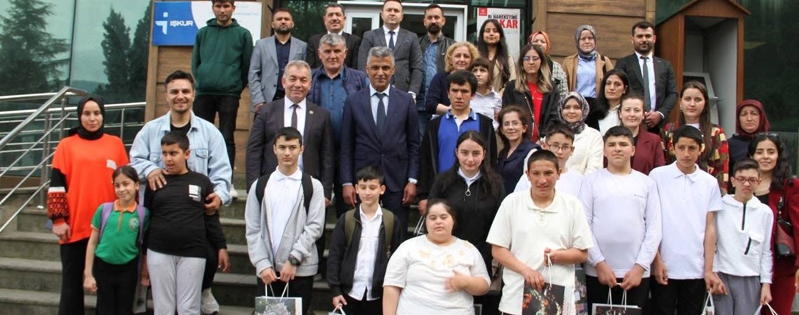 ÖZEL EĞİTİMLİ ÖĞRENCİLERDEN ZİYARET